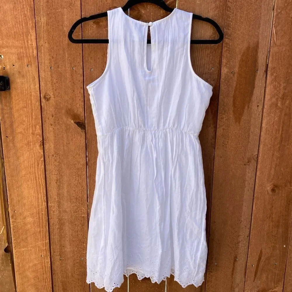 Old Navy White‎ Sleeveless Dress